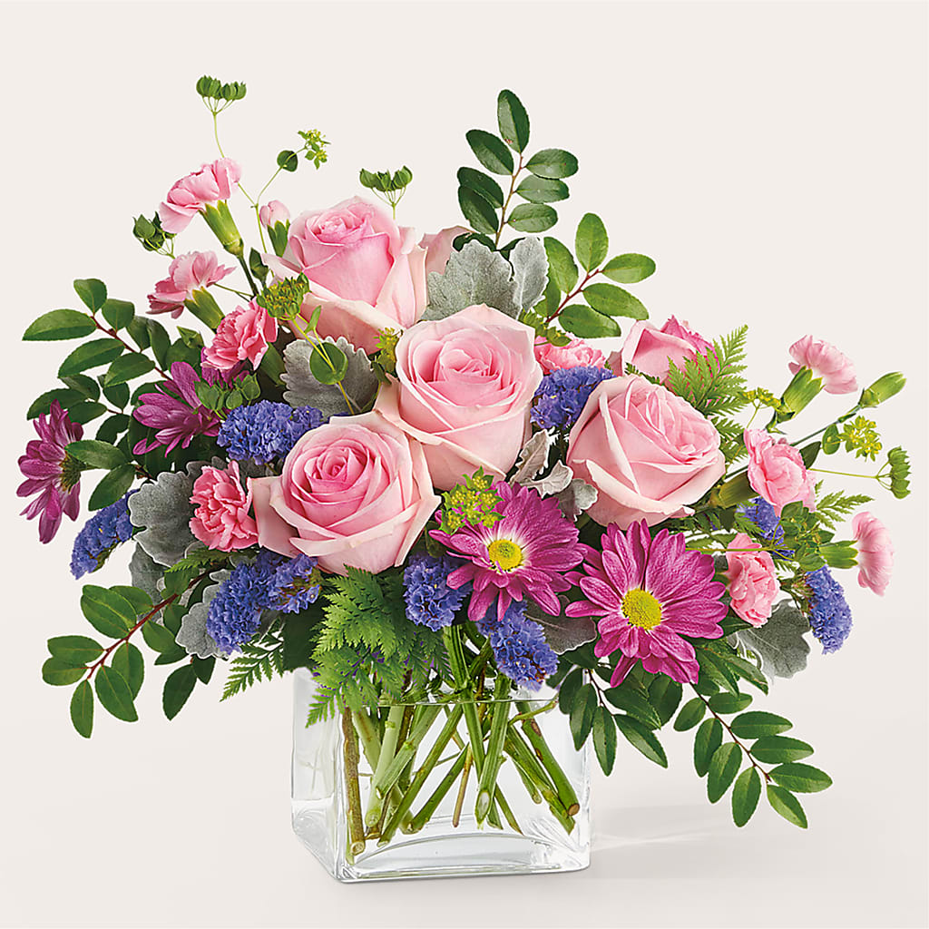 Starlet Bouquet – Central Market Florist #138, Latham NY