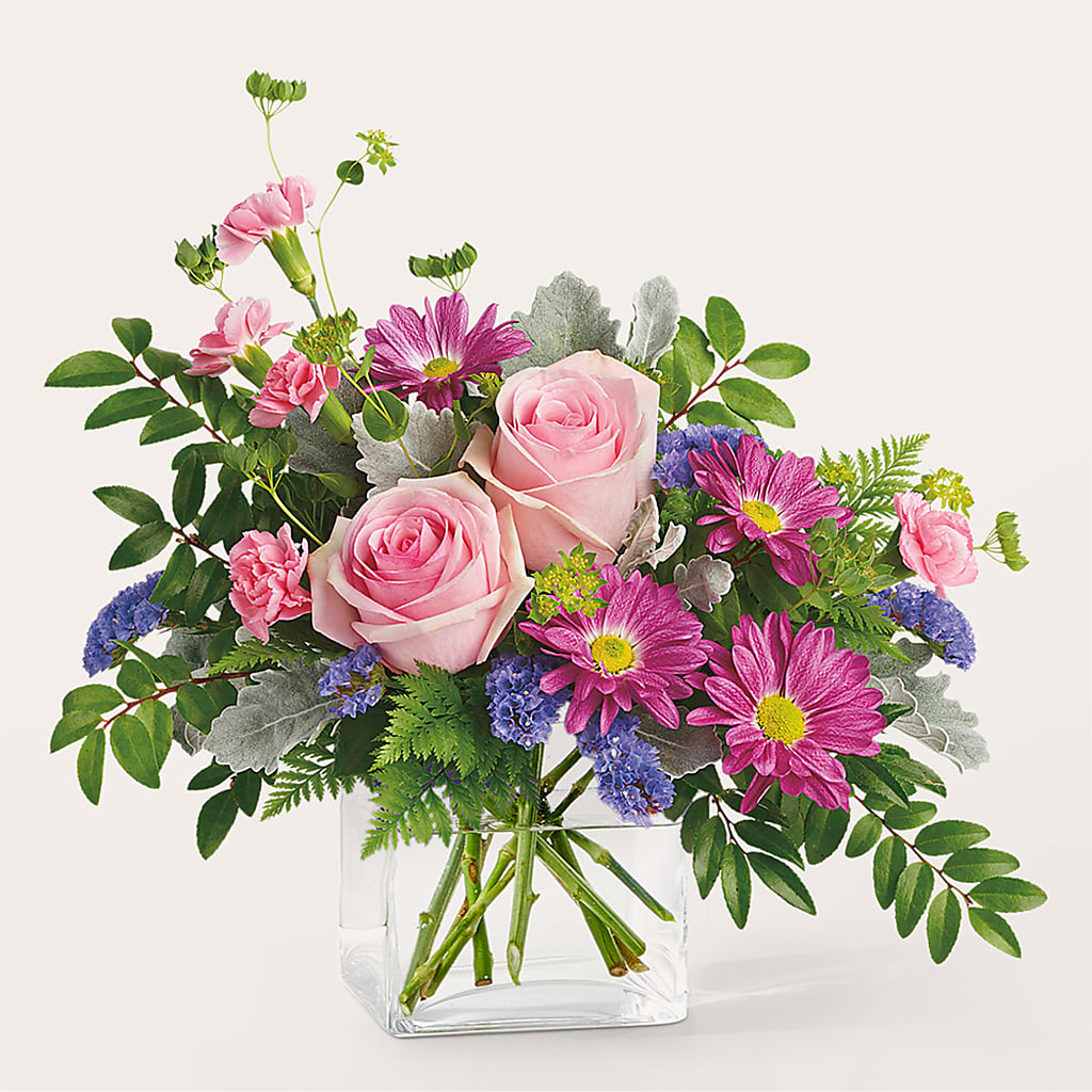 Starlet Bouquet – Central Market Florist #138, Latham NY