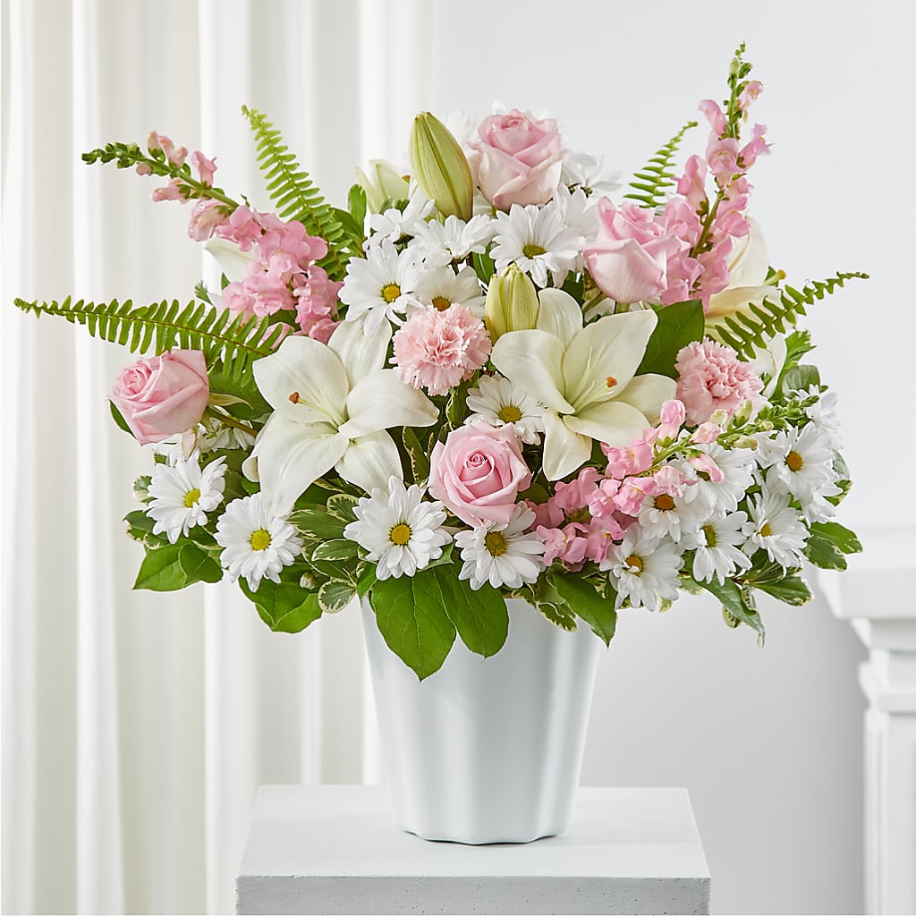 Soft Touch Tabletop Basket – Central Market Florist #138, Latham NY