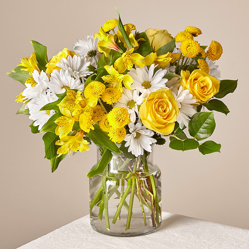 Sunny Sentiments Bouquet – Central Market Florist #138, Latham NY