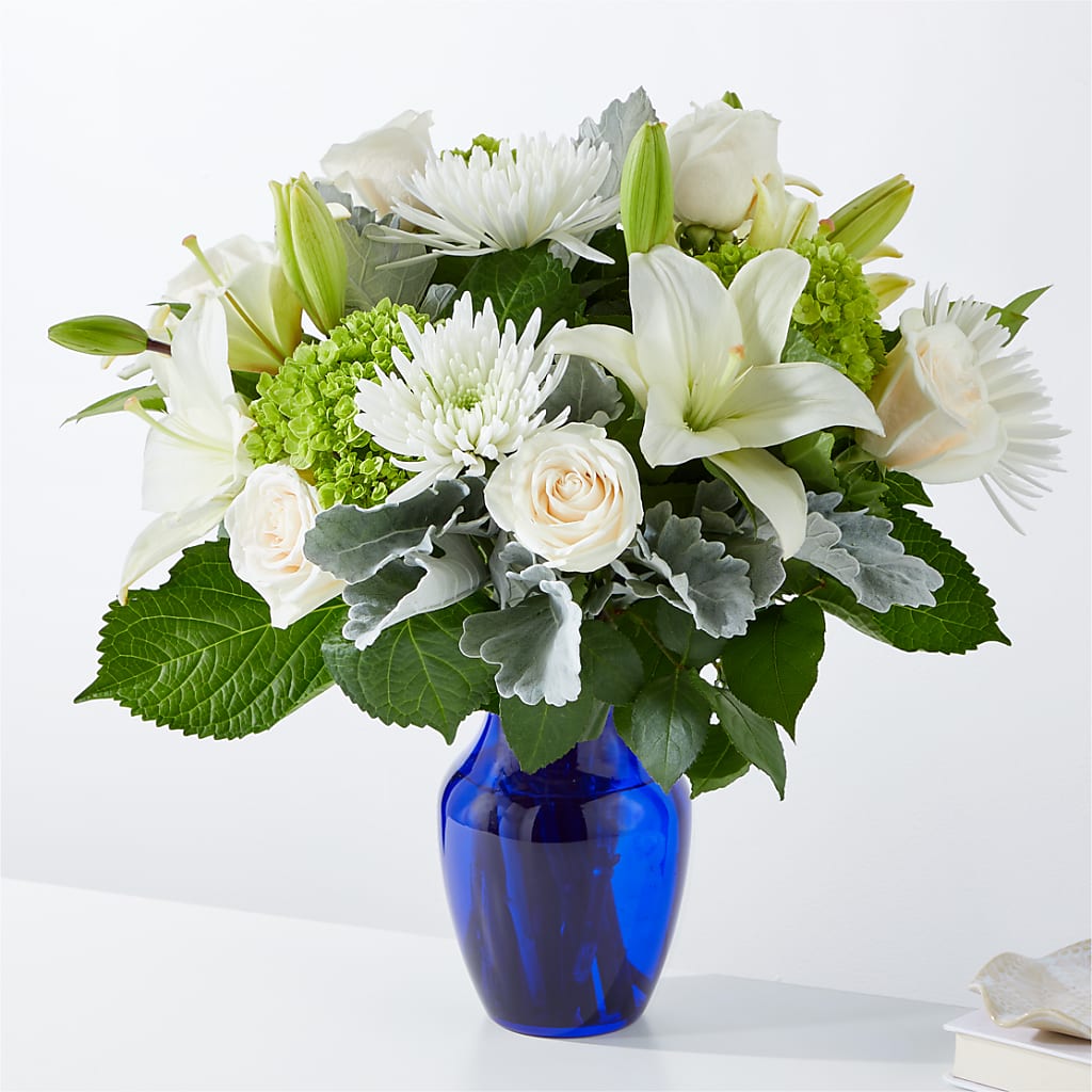 Snowy Dreams Bouquet – Central Market Florist #138, Latham NY