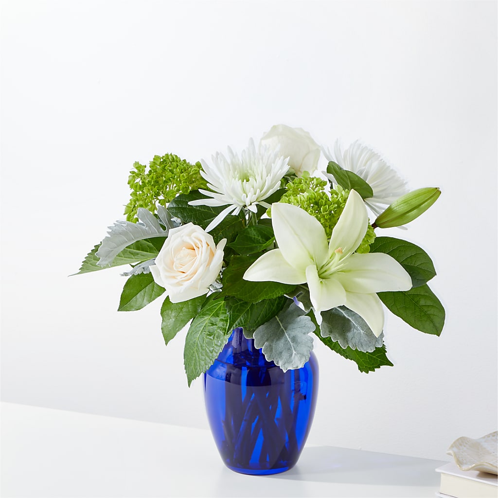 Snowy Dreams Bouquet – Central Market Florist #138, Latham NY