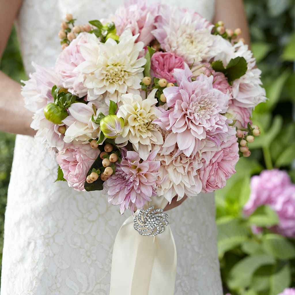 Heart's Promise Bouquet – Central Market Florist #138, Latham NY