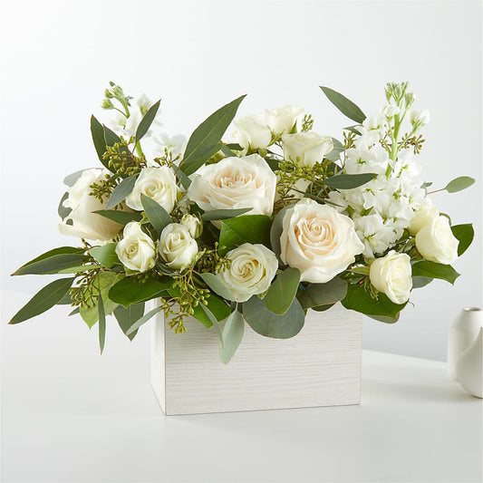 Fresh Linen Box Bouquet –  Central Market Florist #138, Latham NY