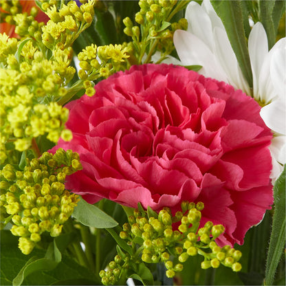 Oopsie Daisy Bouquet –  Central Market Florist #138, Latham NY