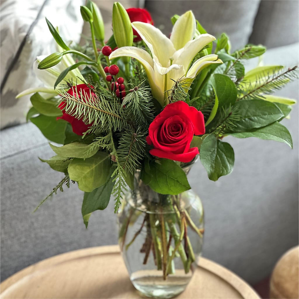 Sparkling Snowflakes Bouquet –  Central Market Florist #138, Latham NY