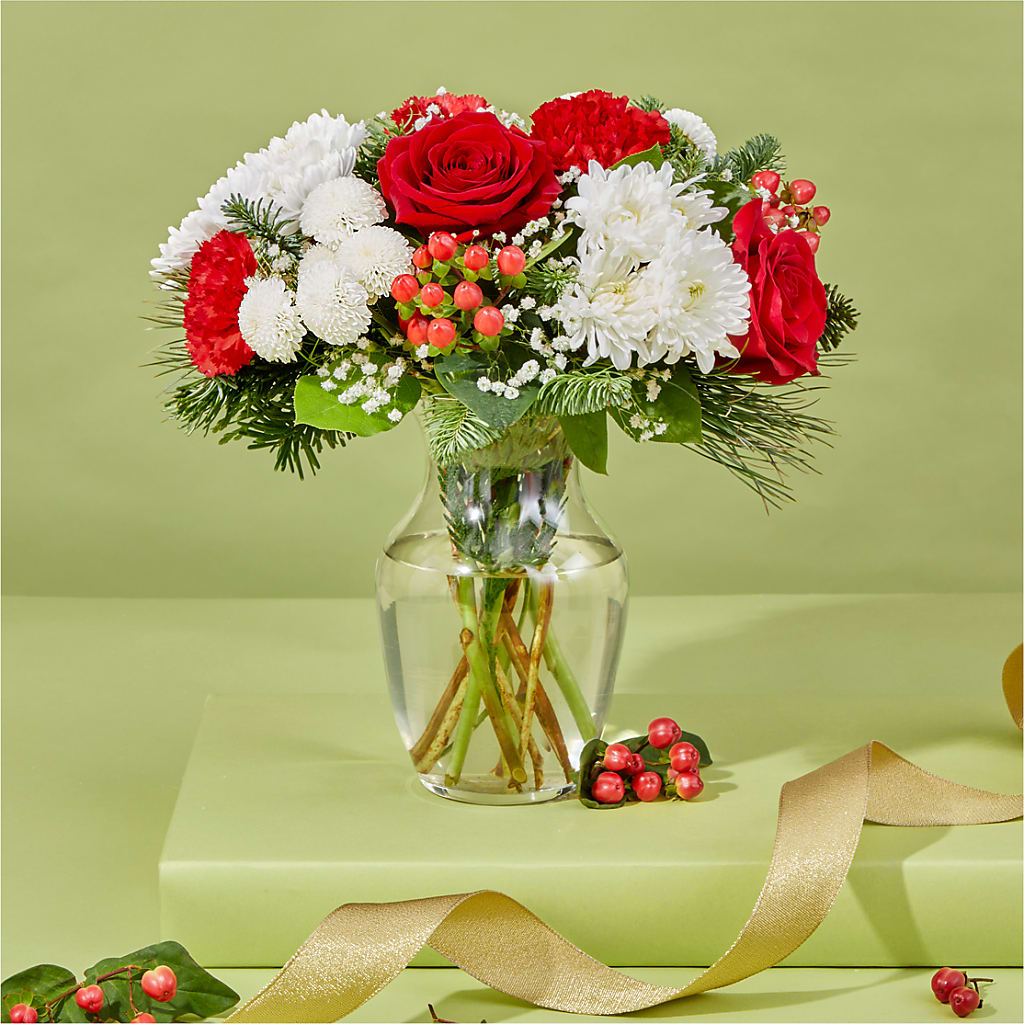 Chance of Flurries Bouquet –  Central Market Florist #138, Latham NY