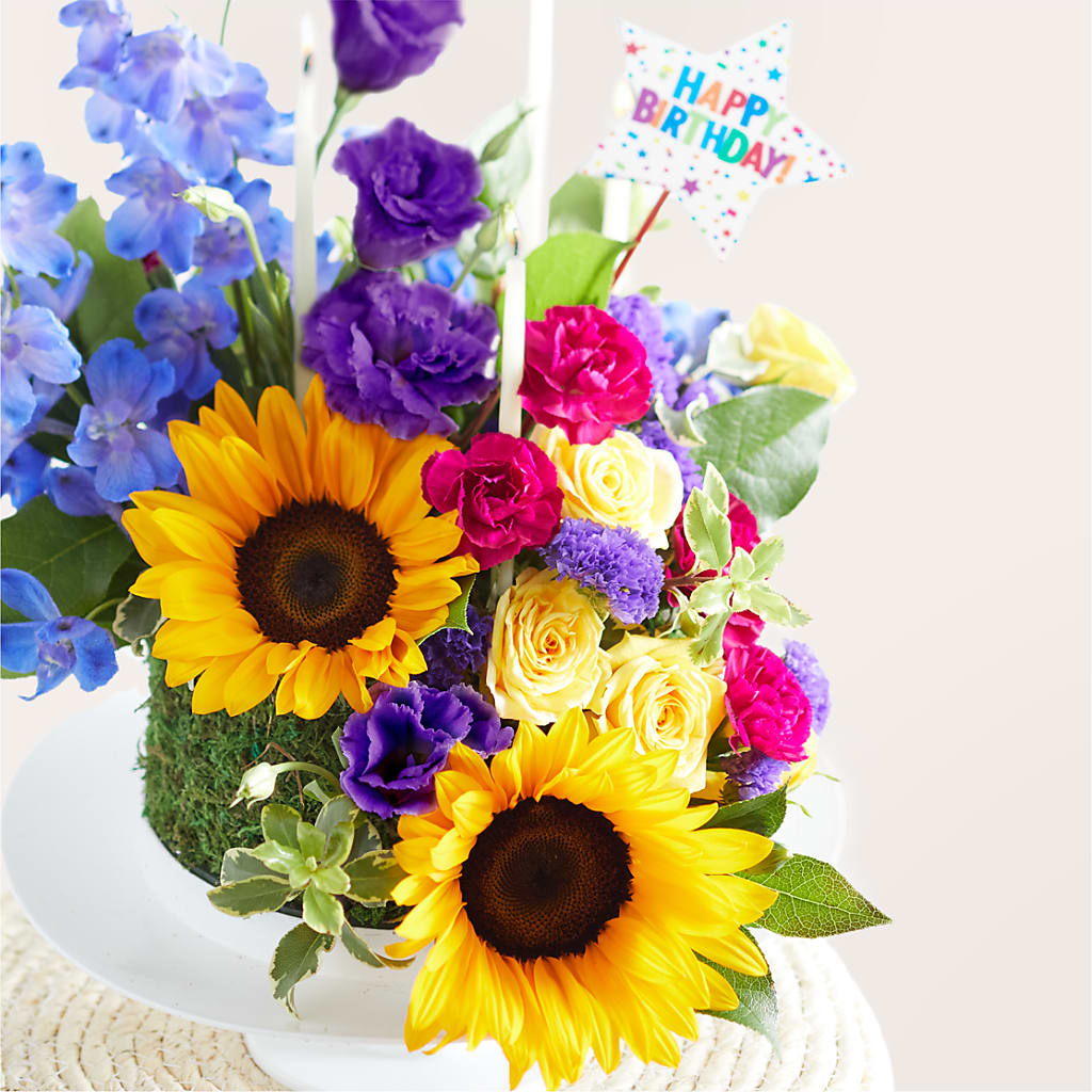 Star of the Day Floral Cake –  Central Market Florist #138, Latham NY